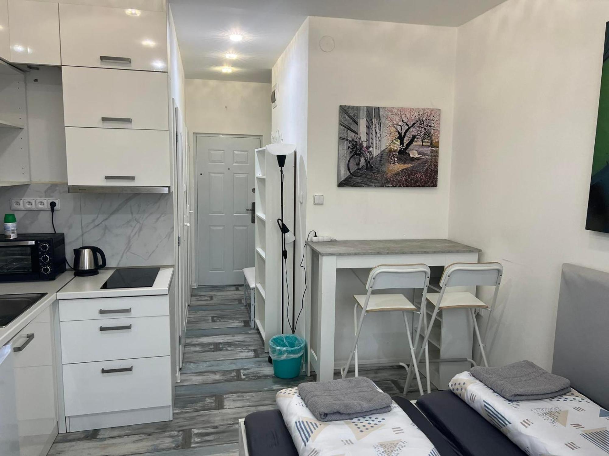 White Apartment, Kraskova 2, Братислава Екстериор снимка